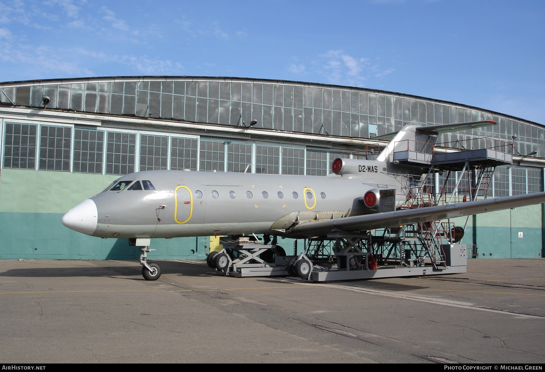 Aircraft Photo of D2-MAS | Yakovlev Yak-40K | AirHistory.net #394341