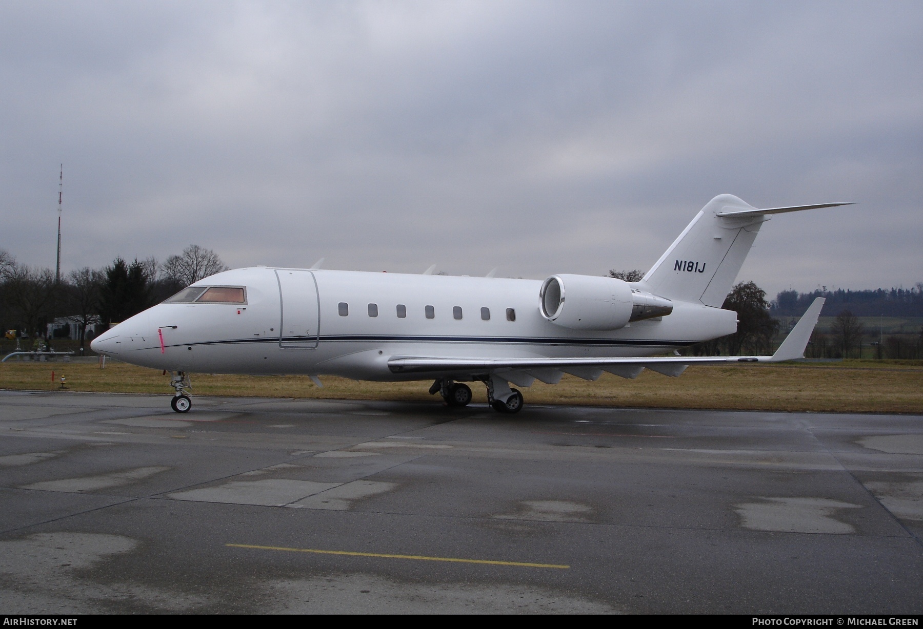 Aircraft Photo of N181J | Bombardier Challenger 604 (CL-600-2B16) | AirHistory.net #394371