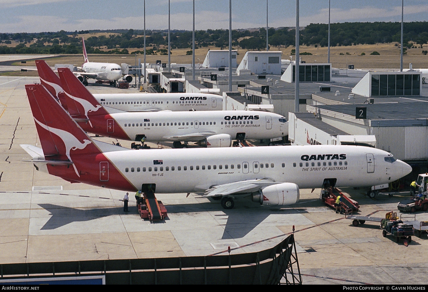 Aircraft Photo of VH-TJZ | Boeing 737-476 | Qantas | AirHistory.net #394377