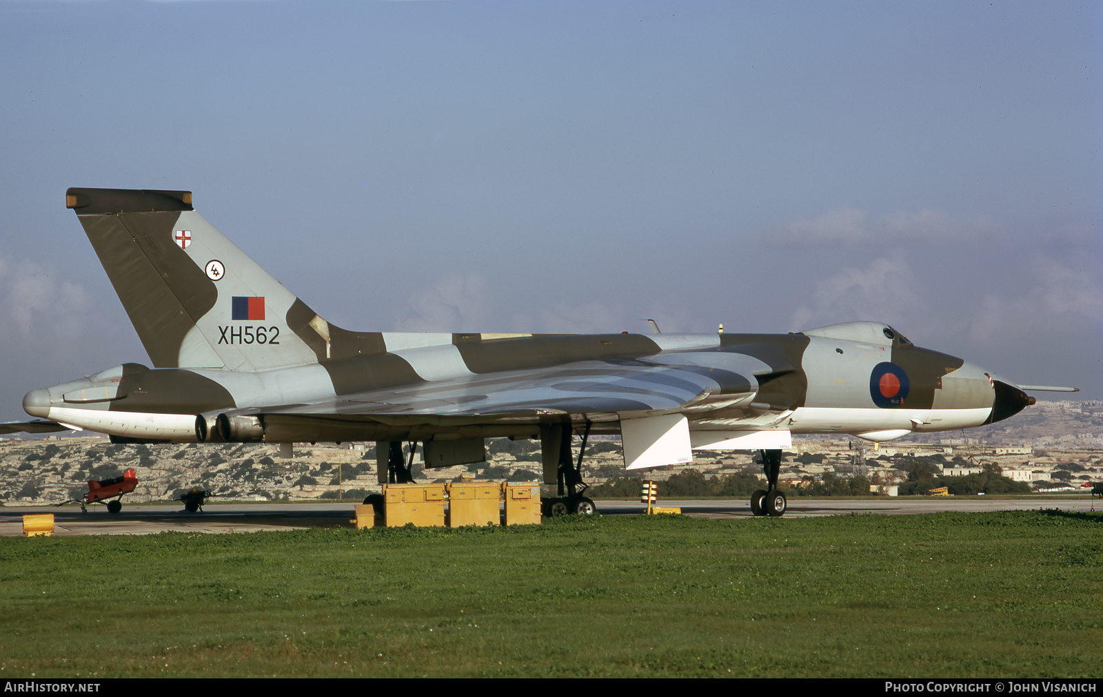 Aircraft Photo of XH562 | Avro 698 Vulcan B.2 | UK - Air Force | AirHistory.net #394414