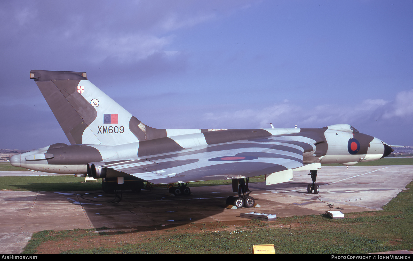 Aircraft Photo of XM609 | Avro 698 Vulcan B.2 | UK - Air Force | AirHistory.net #394415