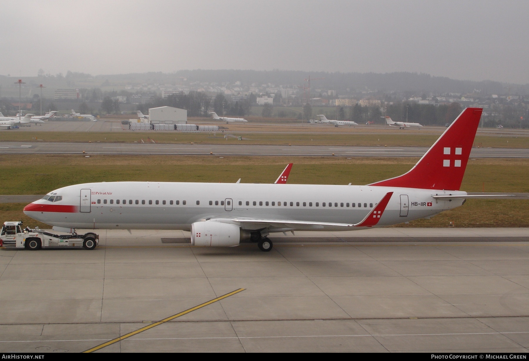Aircraft Photo of HB-IIR | Boeing 737-86Q | PrivatAir | AirHistory.net #394422