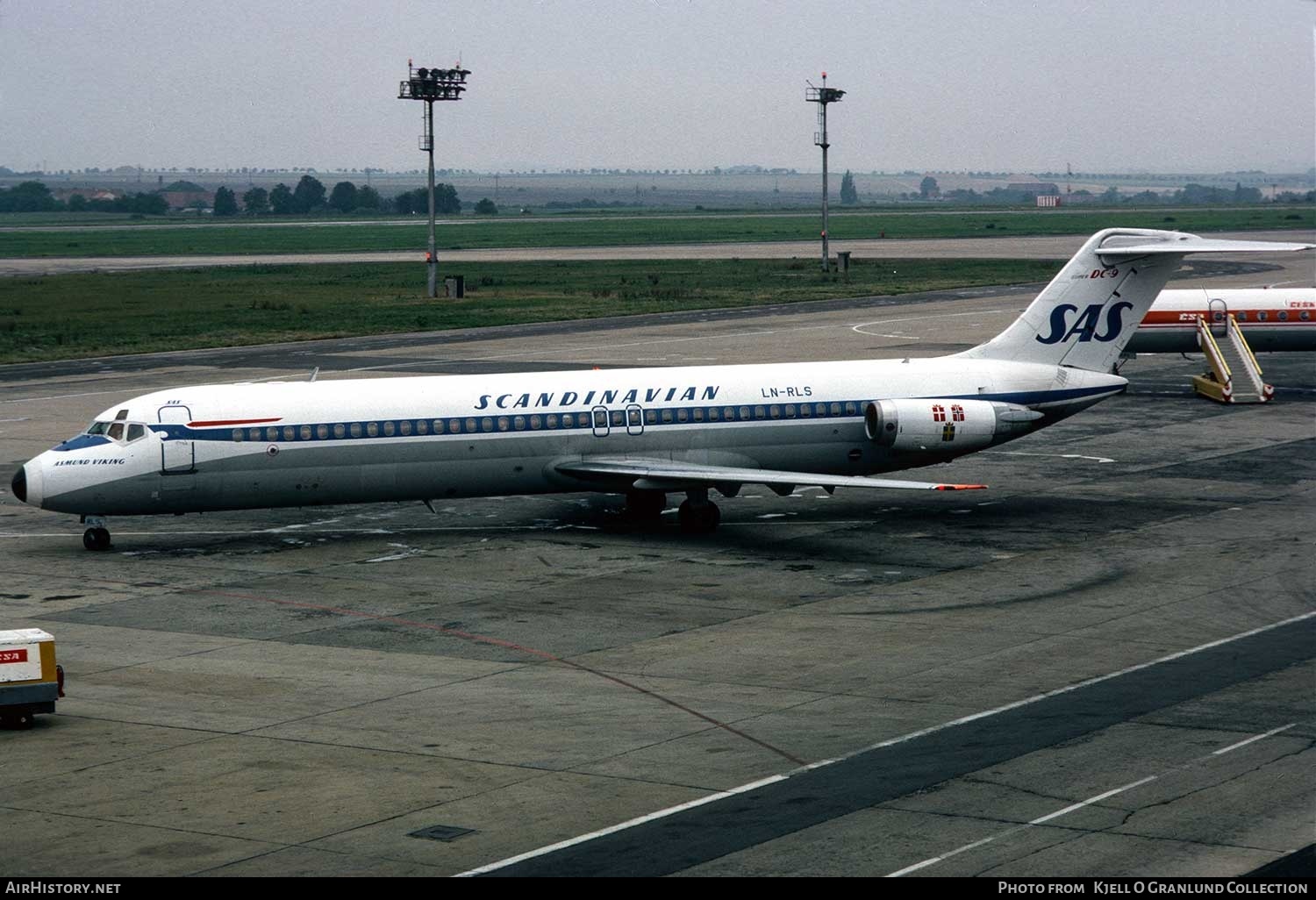 Aircraft Photo of LN-RLS | McDonnell Douglas DC-9-41 | Scandinavian Airlines - SAS | AirHistory.net #394475