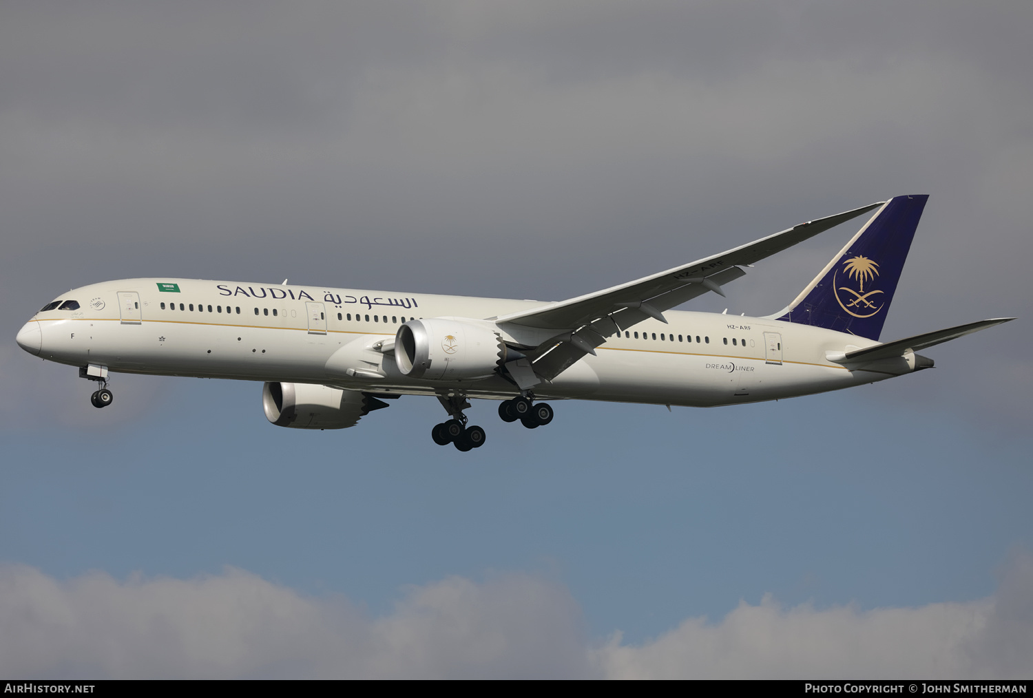 Aircraft Photo of HZ-ARF | Boeing 787-9 Dreamliner | Saudia - Saudi Arabian Airlines | AirHistory.net #394485