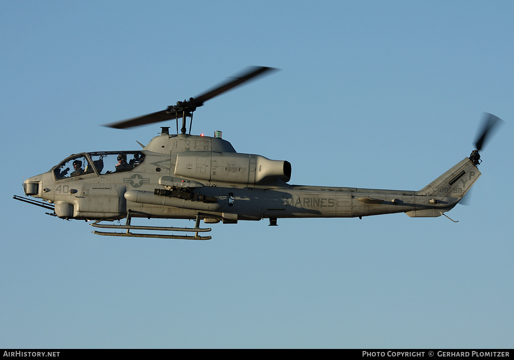 Aircraft Photo of 160798 | Bell AH-1W Super Cobra (209) | USA - Marines | AirHistory.net #394669