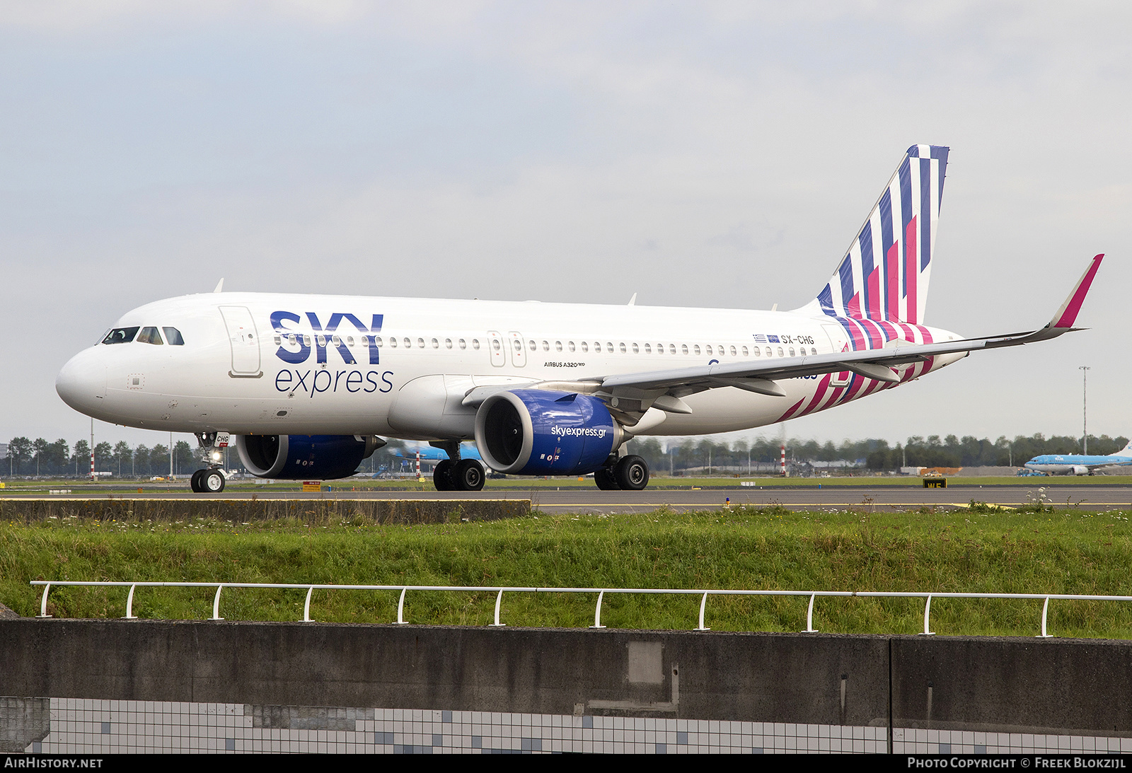 Aircraft Photo of SX-CHG | Airbus A320-251N | Sky Express | AirHistory.net #394673