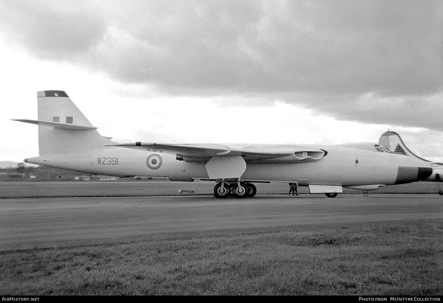 Aircraft Photo of WZ391 | Vickers Valiant B(PR)1 | UK - Air Force | AirHistory.net #394741