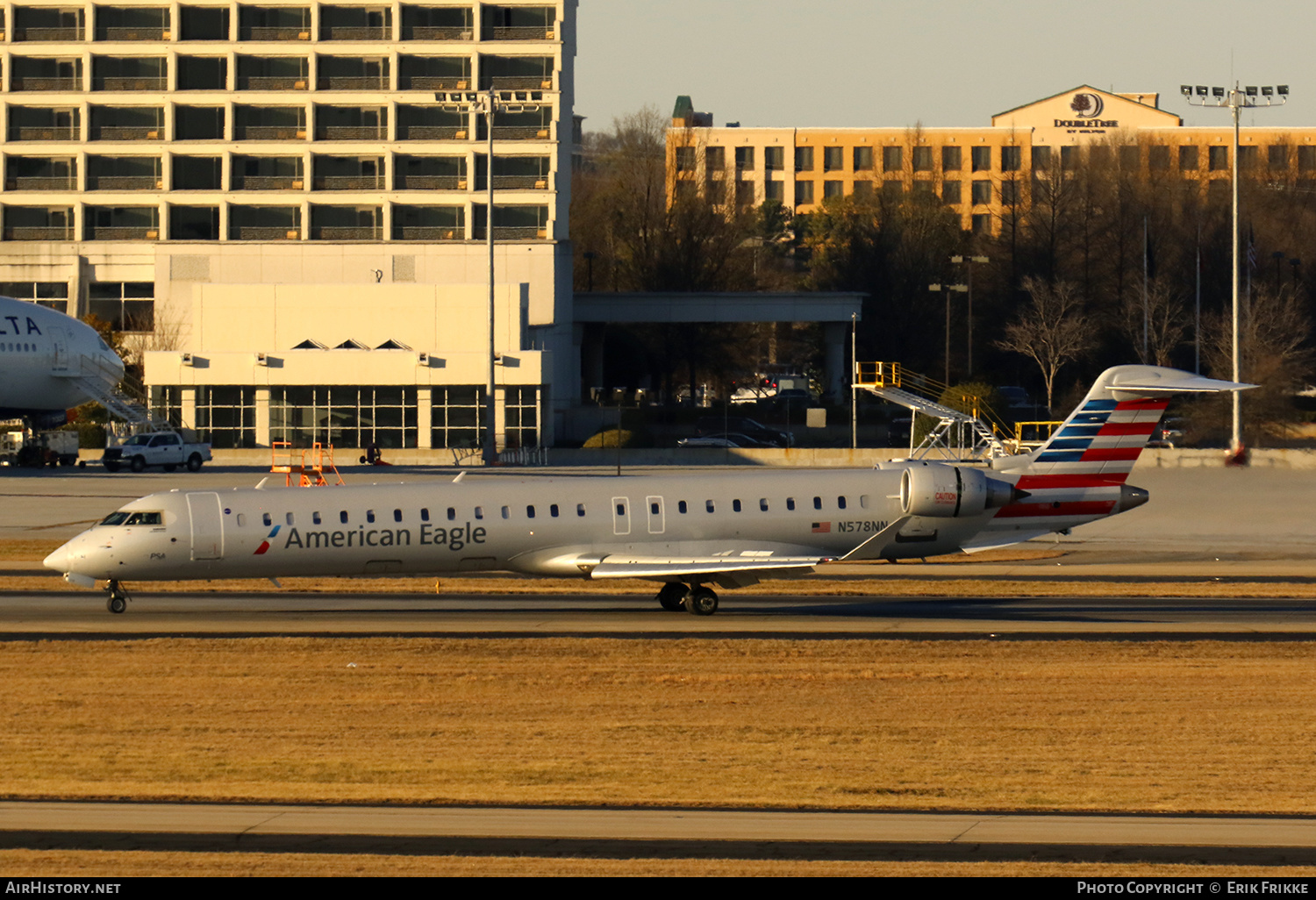 Aircraft Photo of N578NN | Bombardier CRJ-900 (CL-600-2D24) | American Eagle | AirHistory.net #394758