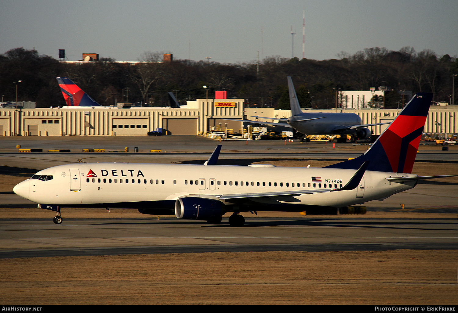 Aircraft Photo of N774DE | Boeing 737-8EH | Delta Air Lines | AirHistory.net #394774