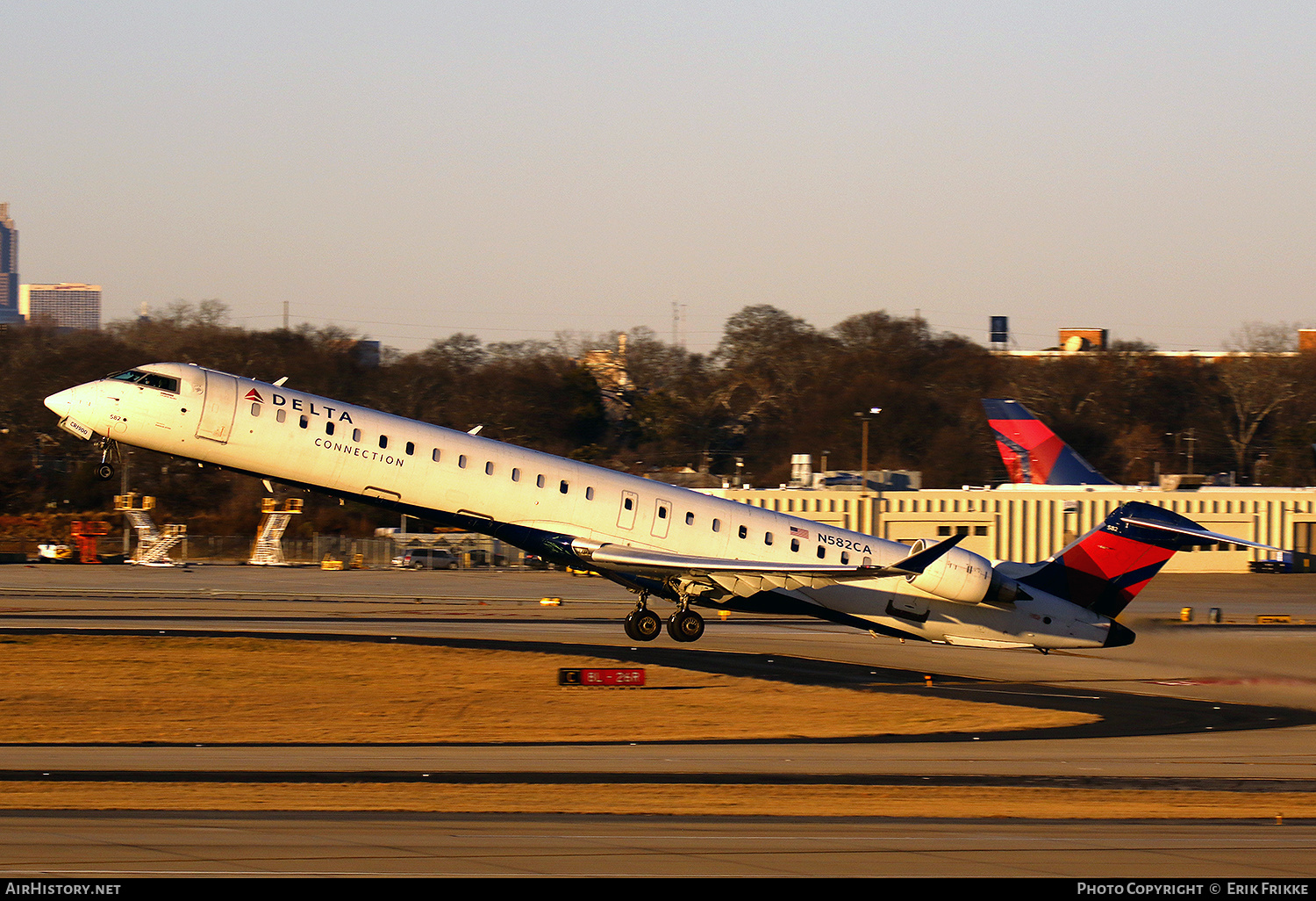 Aircraft Photo of N582CA | Bombardier CRJ-900LR (CL-600-2D24) | Delta Connection | AirHistory.net #394777