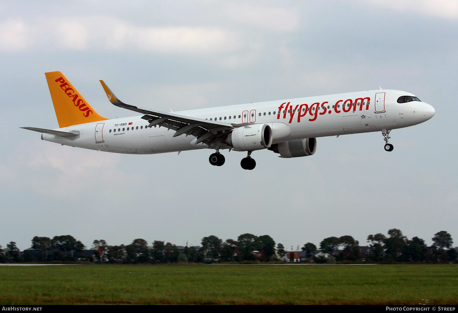 Aircraft Photo of TC-RBD | Airbus A321-251NX | Pegasus Airlines | AirHistory.net #394907