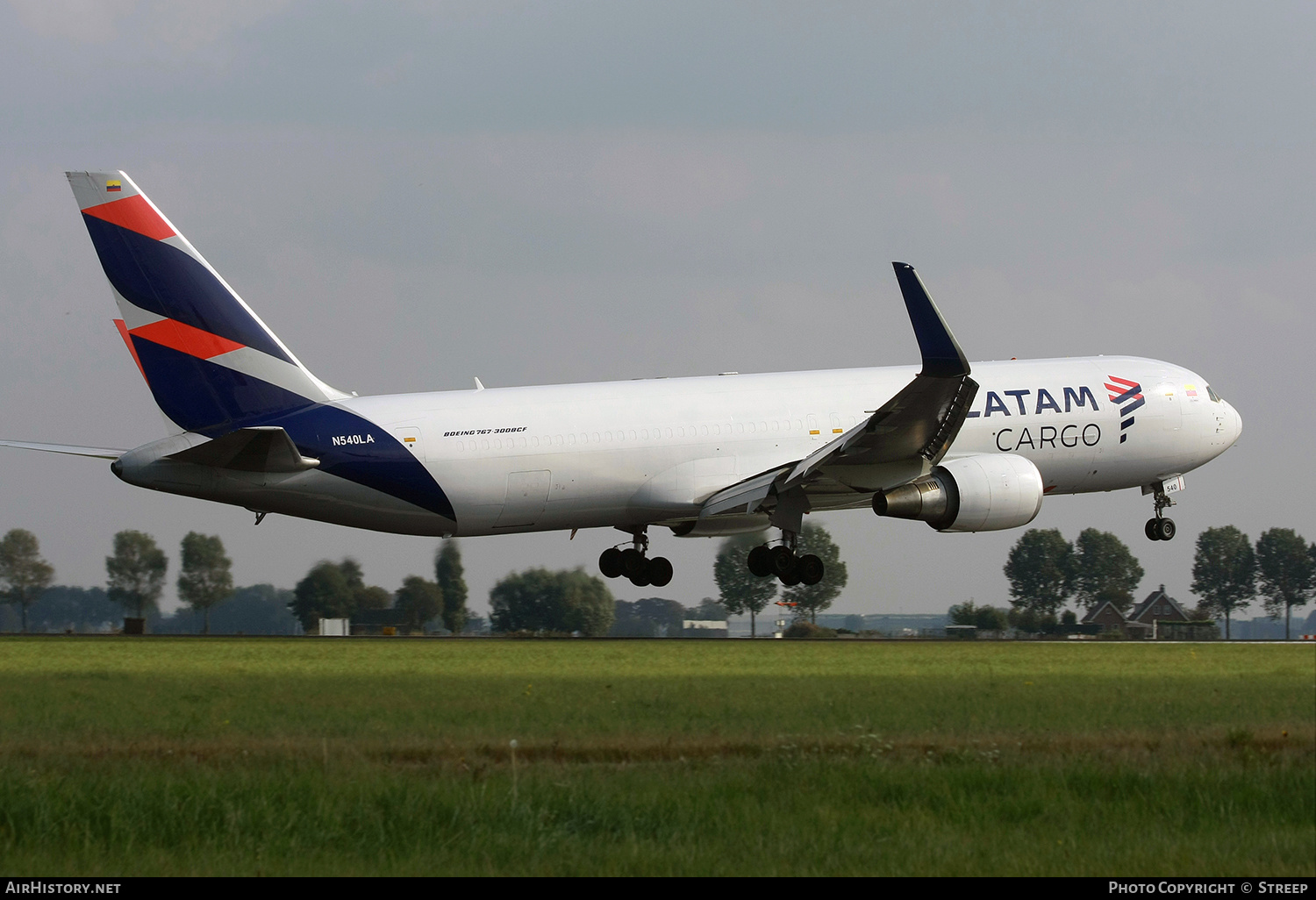 Aircraft Photo of N540LA | Boeing 767-316/ER(BCF) | LATAM Cargo | AirHistory.net #394915