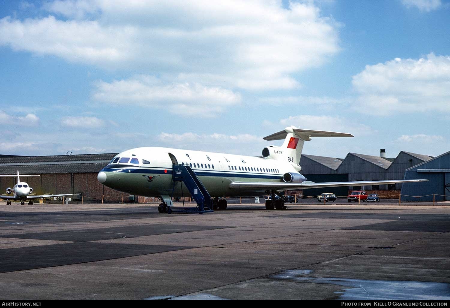 Aircraft Photo of G-AZFW / 266 | Hawker Siddeley HS-121 Trident 2E | CAAC - Civil Aviation Administration of China | AirHistory.net #394964