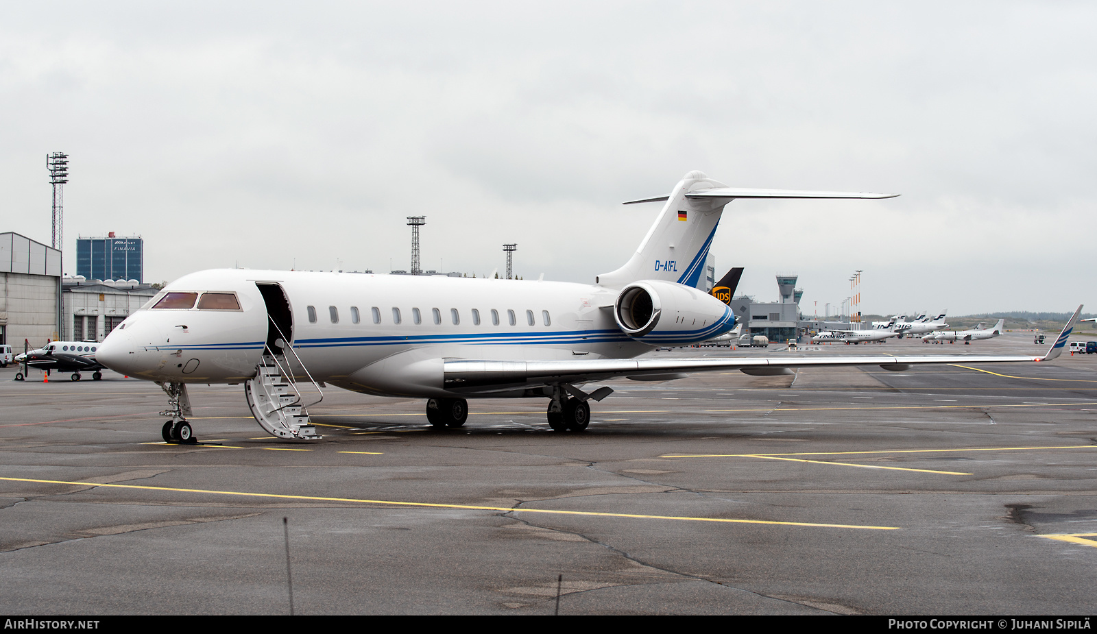 Aircraft Photo of D-AIFL | Bombardier Global 6000 (BD-700-1A10) | AirHistory.net #395007