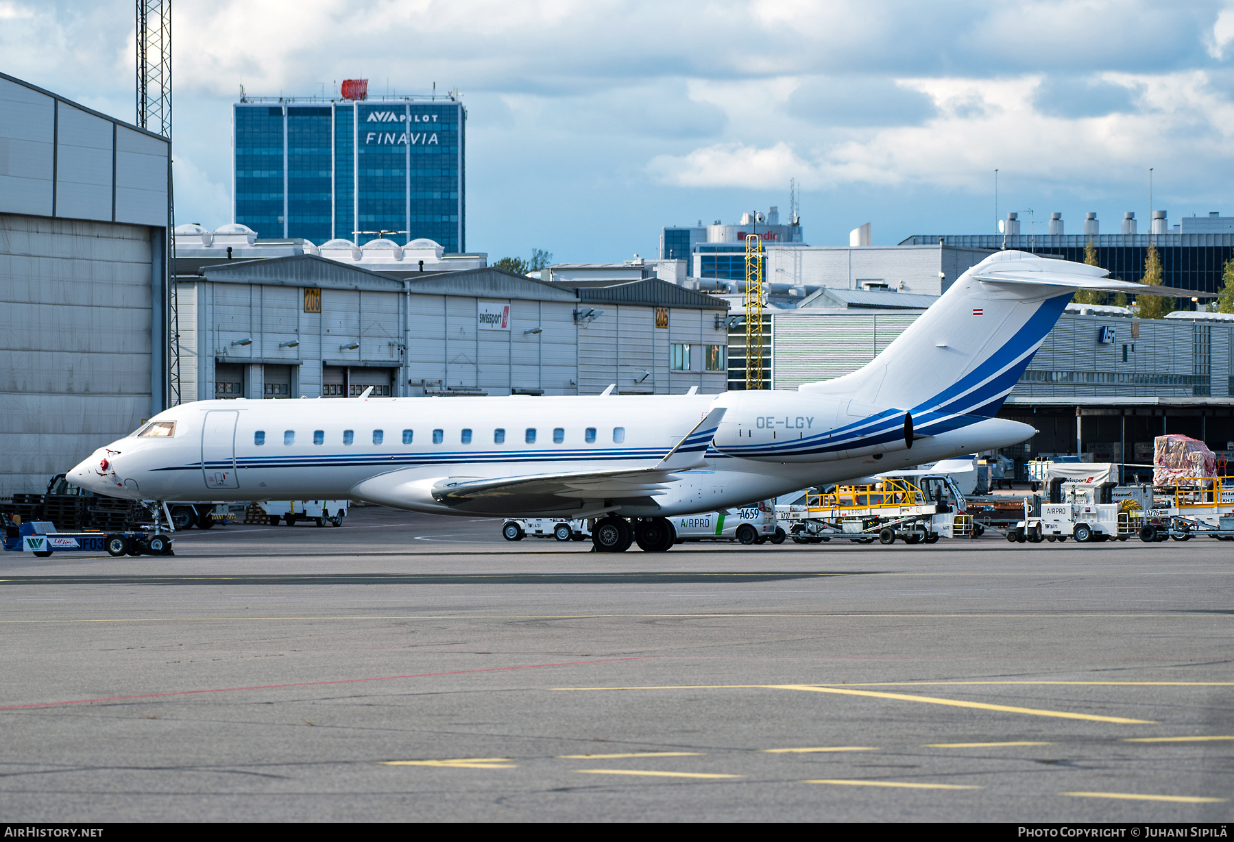 Aircraft Photo of OE-LGY | Bombardier Global 6000 (BD-700-1A10) | AirHistory.net #395010