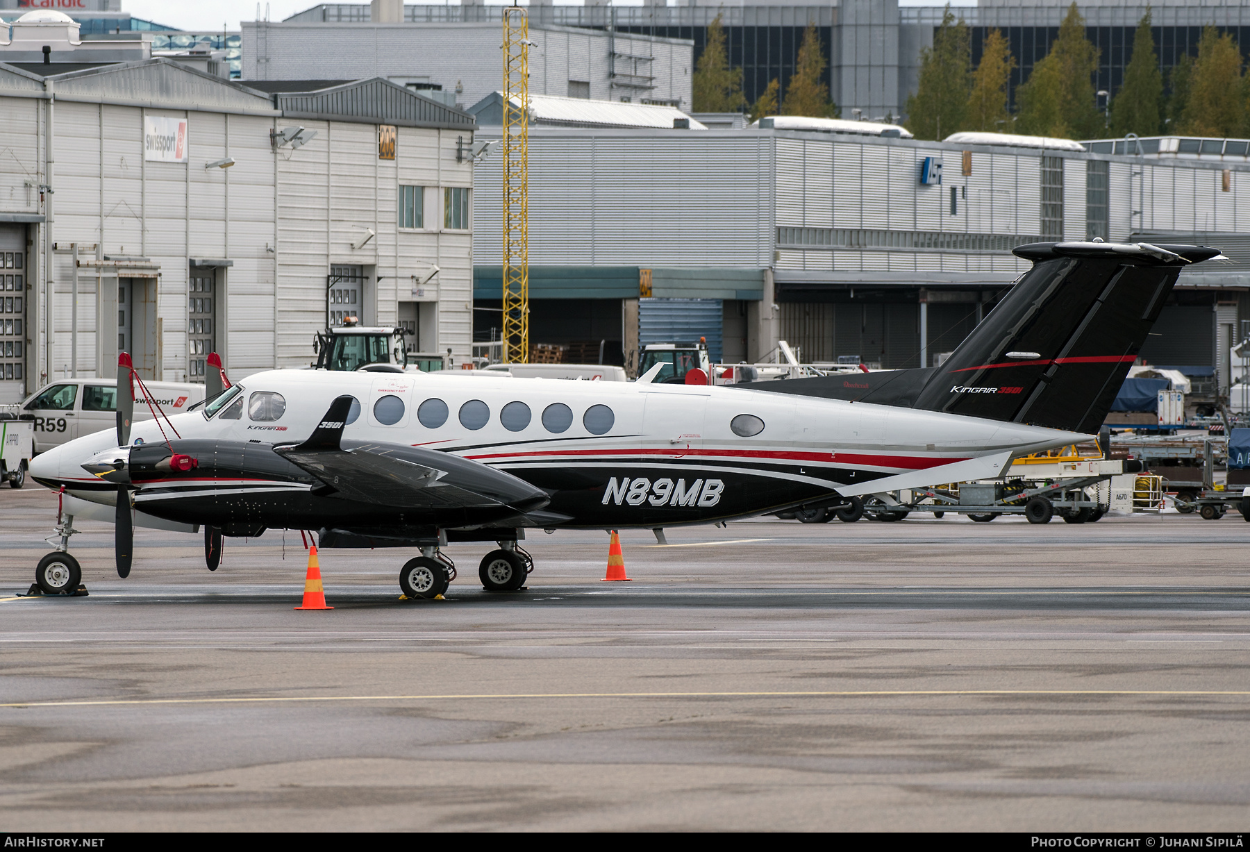 Aircraft Photo of N89MB | Beechcraft 350i King Air (B300) | AirHistory.net #395015