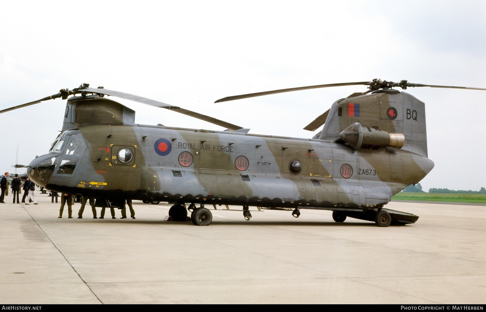Aircraft Photo of ZA673 | Boeing Chinook HC2 (352) | UK - Air Force | AirHistory.net #395077
