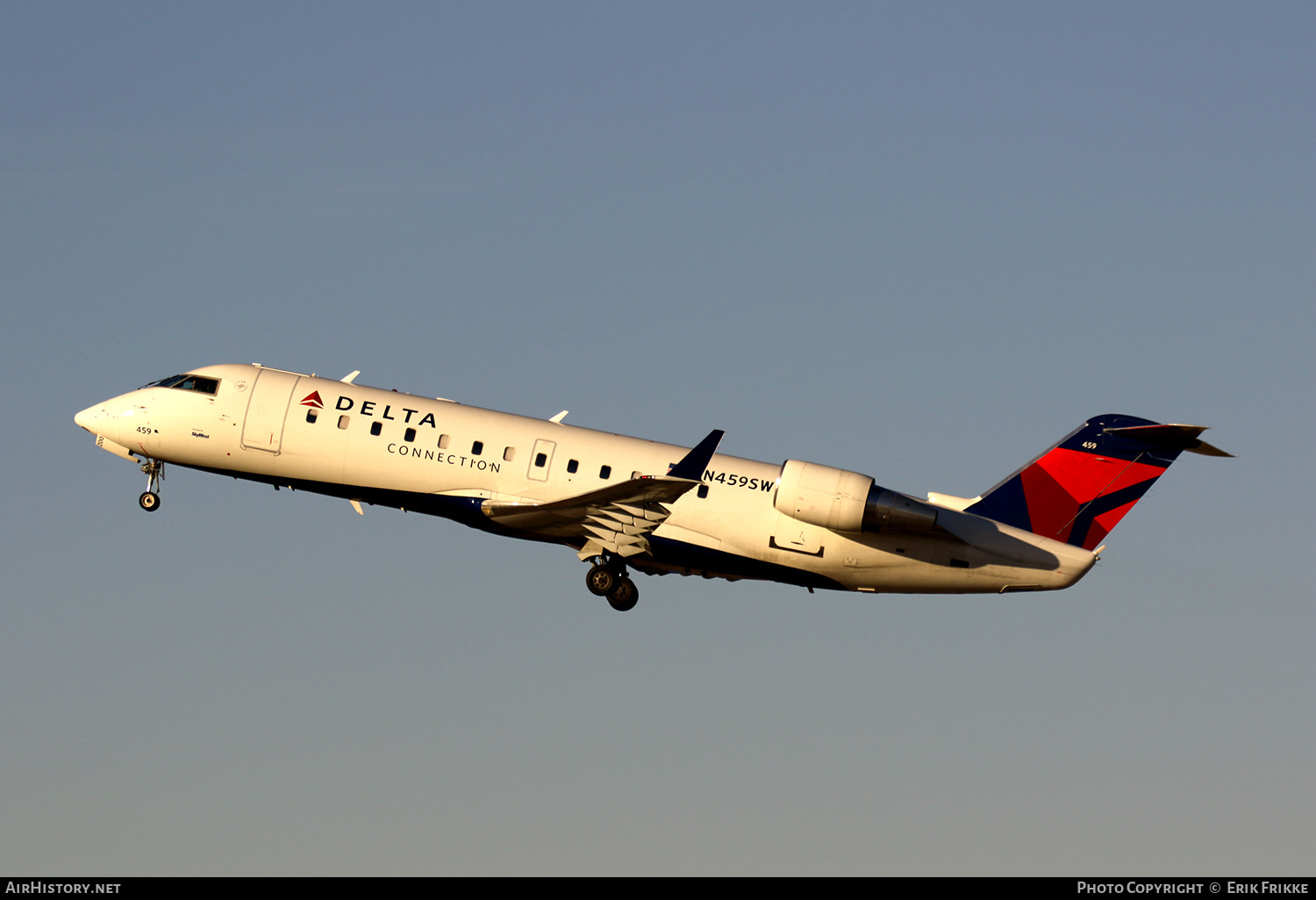 Aircraft Photo of N459SW | Bombardier CRJ-200LR (CL-600-2B19) | Delta Connection | AirHistory.net #395175