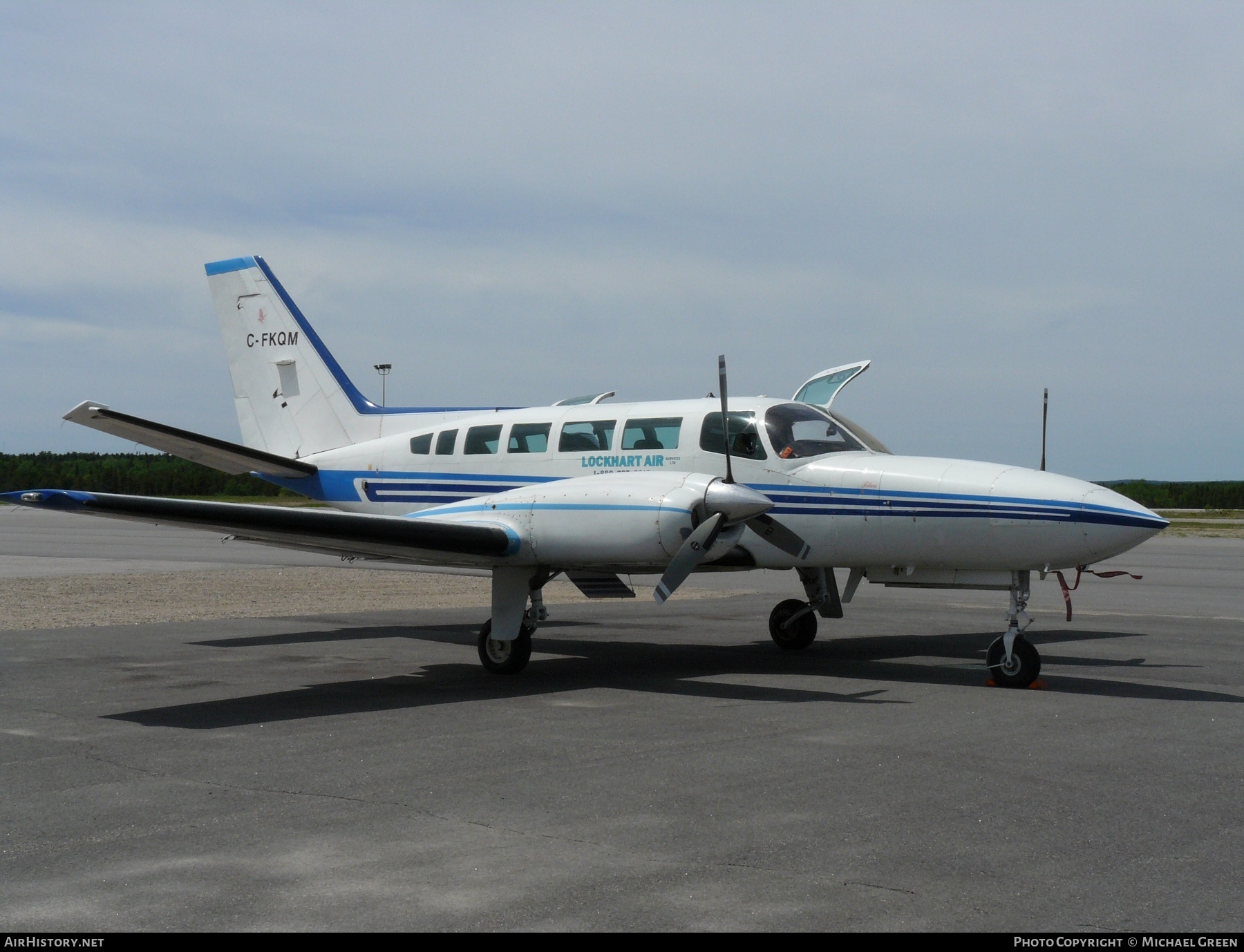 Aircraft Photo of C-FKQM | Cessna 404 Titan | Lockhart Air Services | AirHistory.net #395222