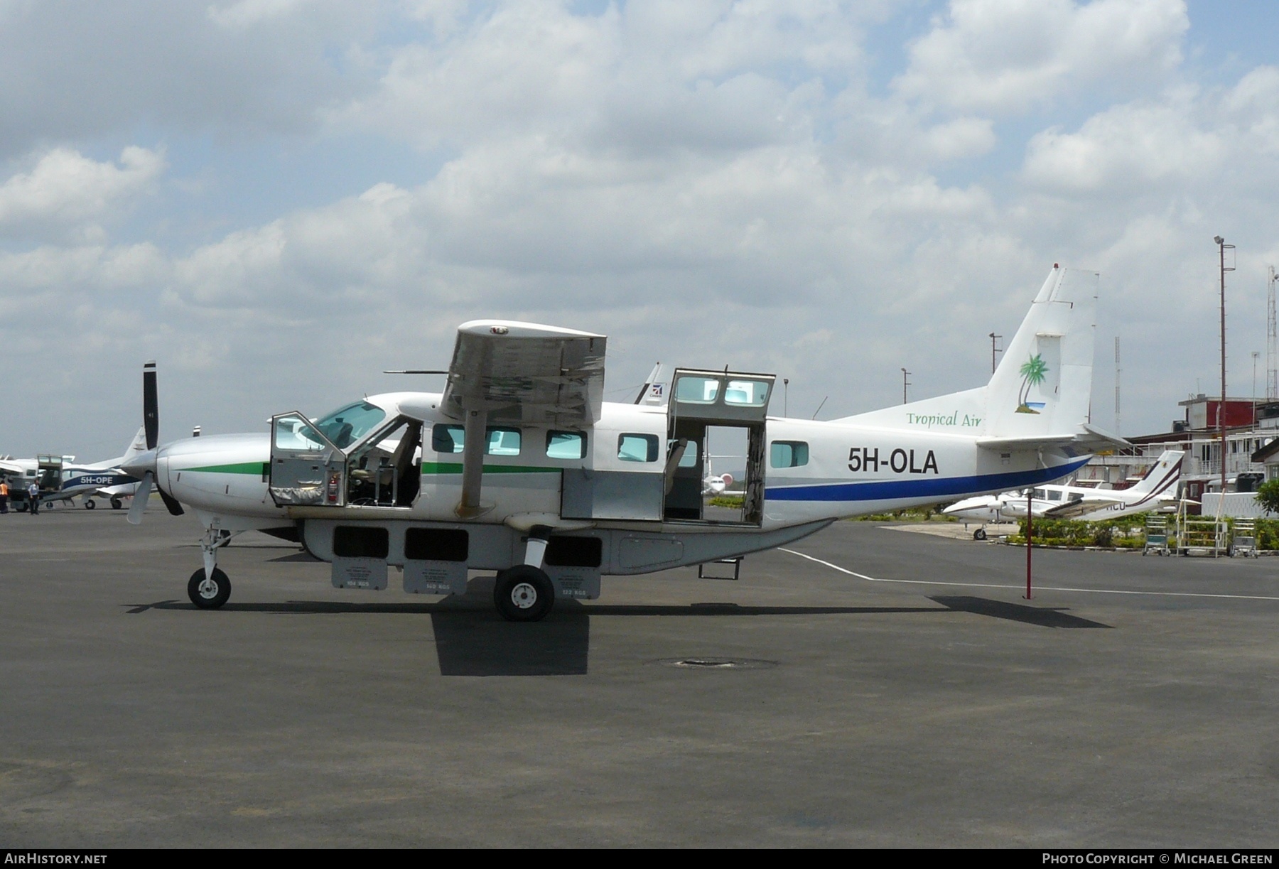 Aircraft Photo of 5H-OLA | Cessna 208B Grand Caravan | Tropical Air | AirHistory.net #395325