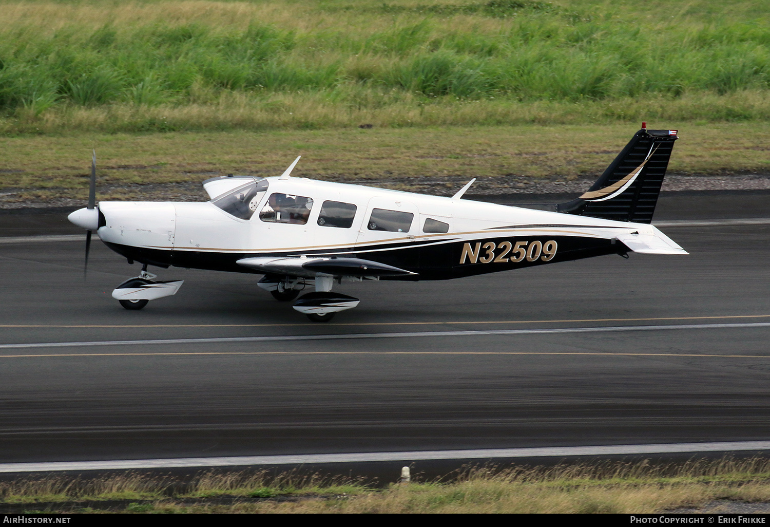 Aircraft Photo of N32509 | Piper PA-32-300 Cherokee Six | AirHistory.net #395327