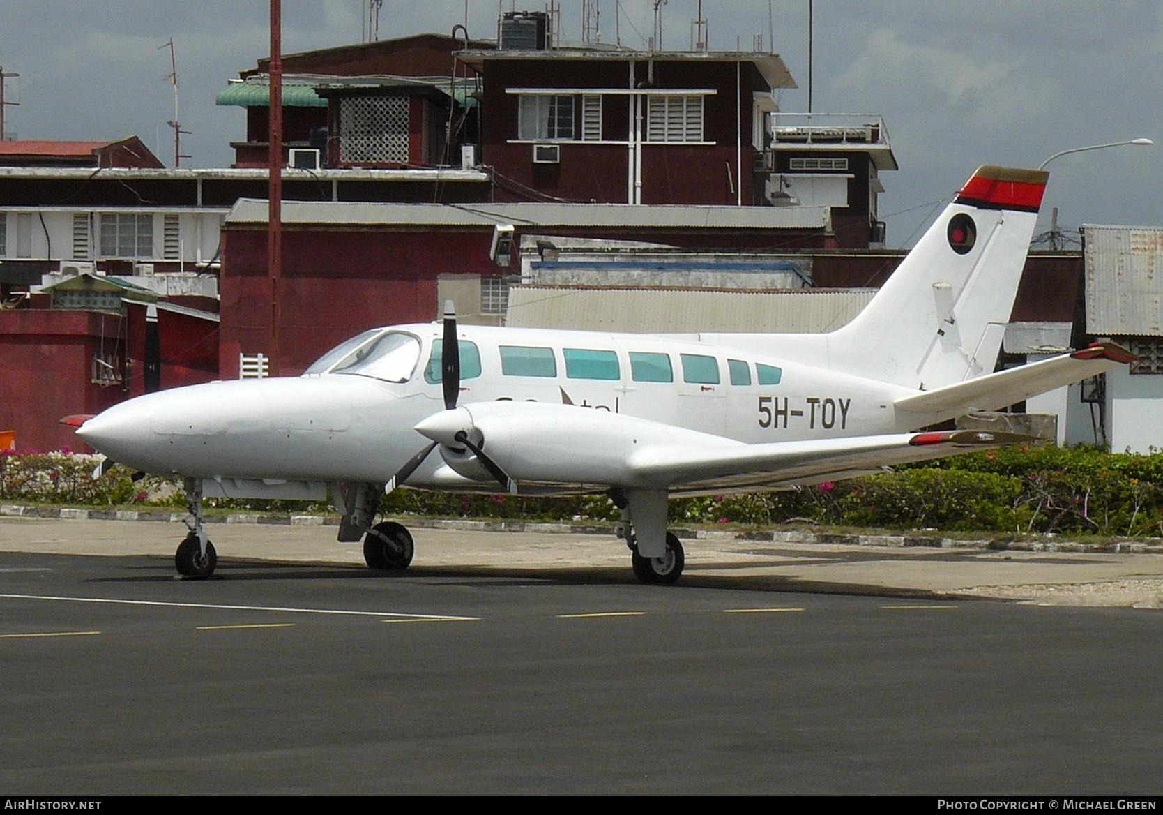 Aircraft Photo of 5H-TOY | Cessna 404 Titan | Coastal Aviation | AirHistory.net #395355