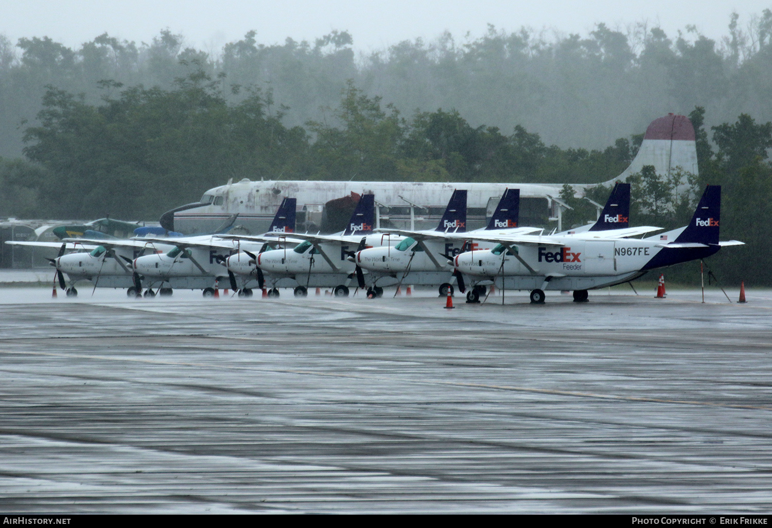 Aircraft Photo of N967FE | Cessna 208B Super Cargomaster | FedEx Feeder | AirHistory.net #395365