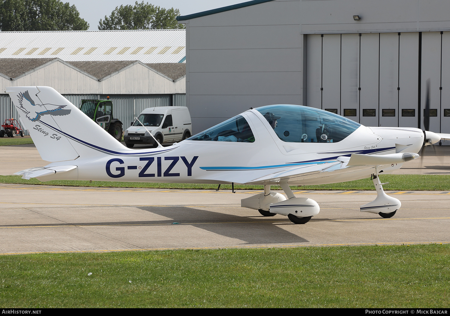 Aircraft Photo of G-ZIZY | TL-Ultralight TL-2000UK Sting Carbon | AirHistory.net #395400