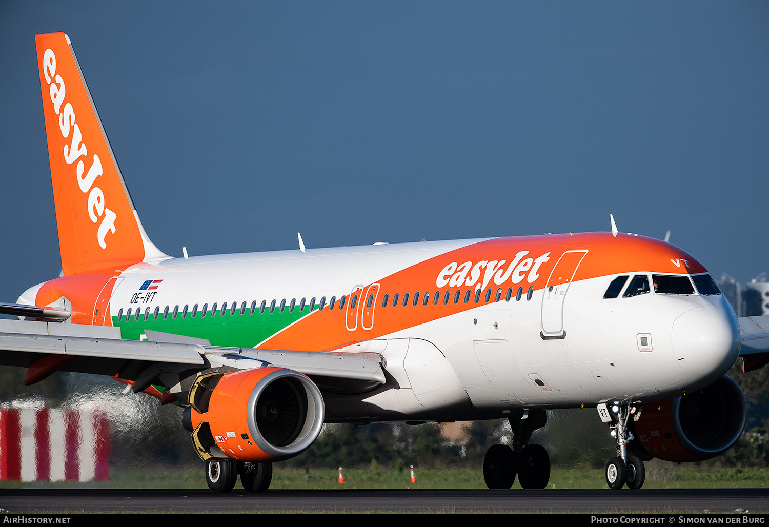 Aircraft Photo of OE-IVT | Airbus A320-214 | EasyJet | AirHistory.net #395514