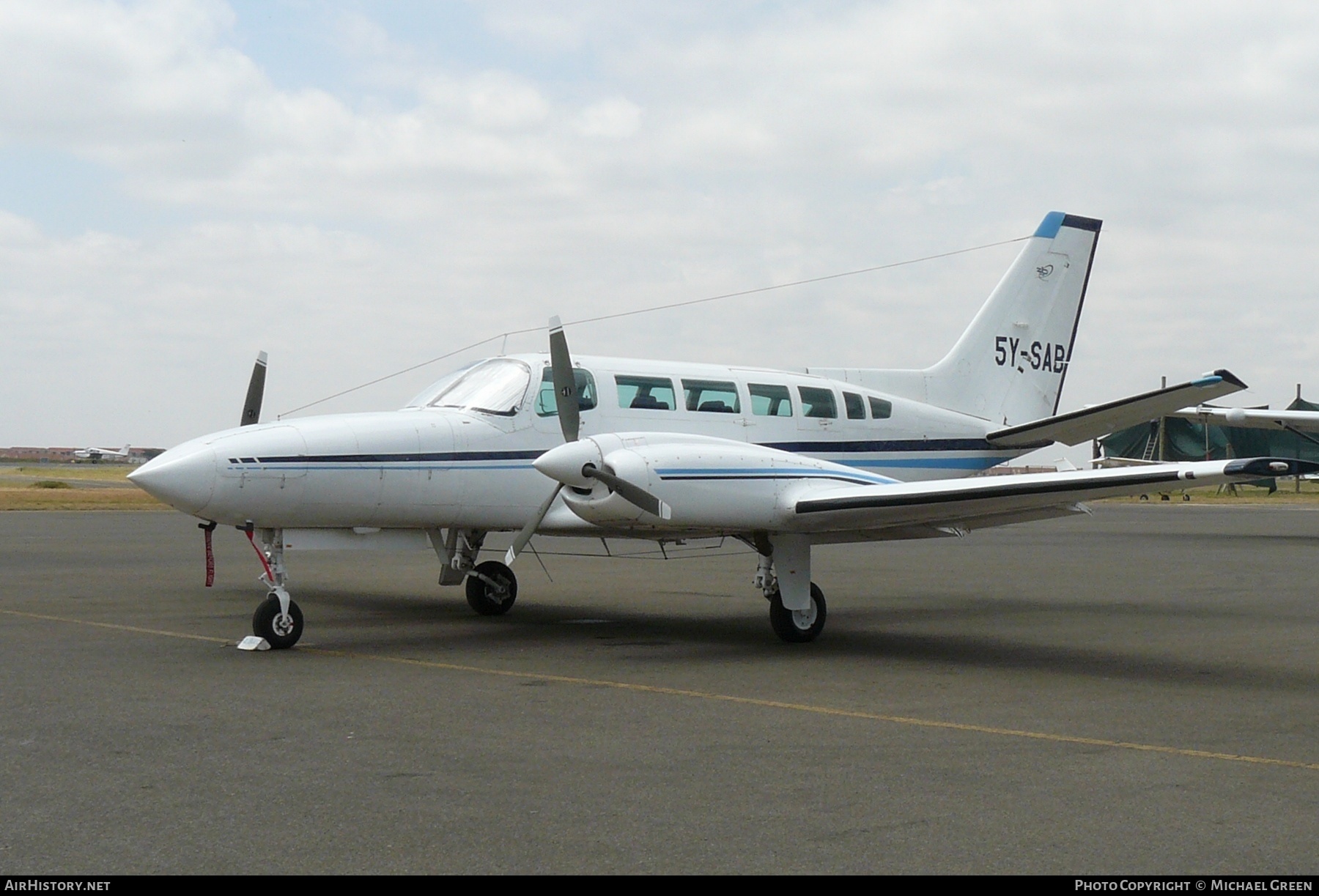 Aircraft Photo of 5Y-SAB | Cessna 404 Titan | AirHistory.net #395515