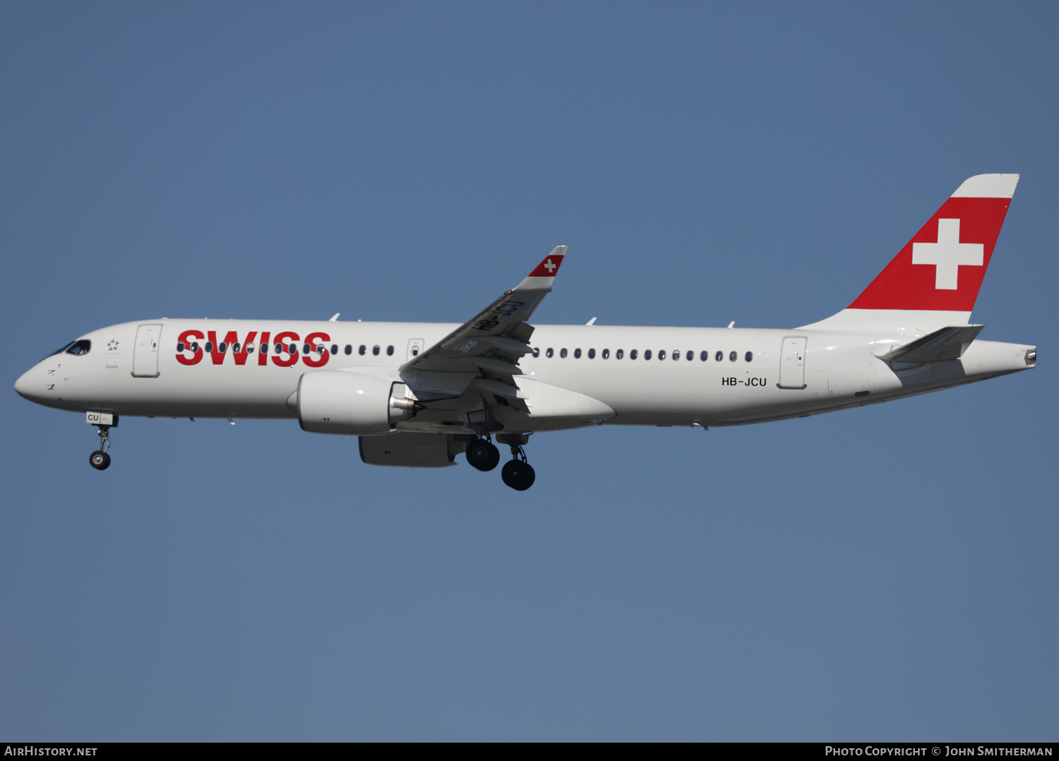 Aircraft Photo of HB-JCU | Airbus A220-371 (BD-500-1A11) | Swiss International Air Lines | AirHistory.net #395576
