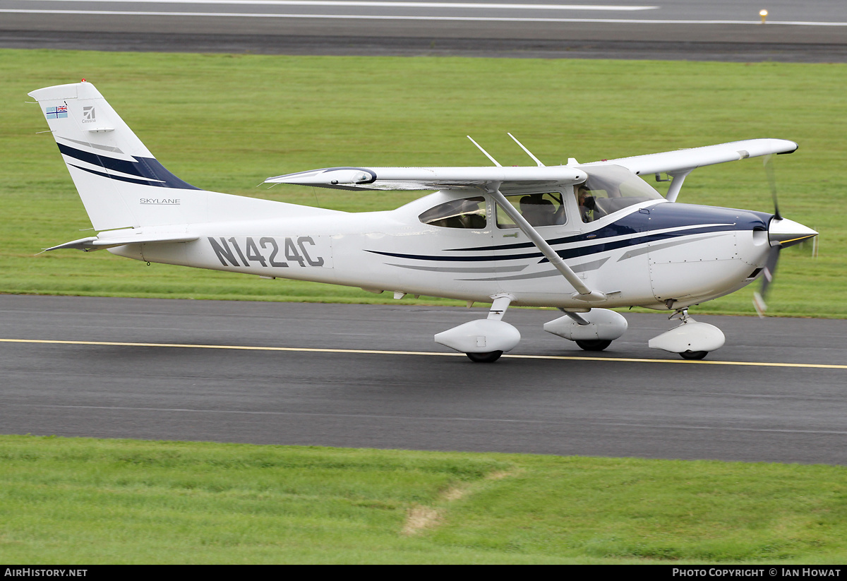 Aircraft Photo of N1424C | Cessna 182T Skylane | AirHistory.net #395601