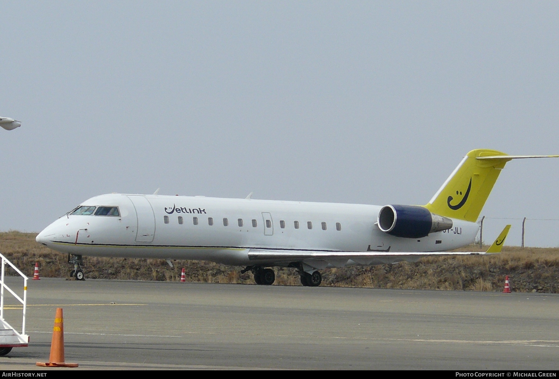 Aircraft Photo of 5Y-JLI | Canadair CRJ-200LR (CL-600-2B19) | AirHistory.net #395759