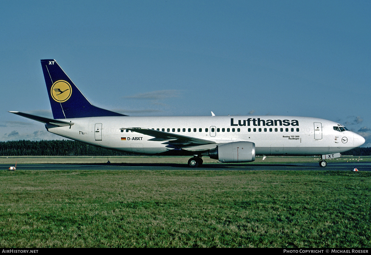 Aircraft Photo of D-ABXT | Boeing 737-330 | Lufthansa | AirHistory.net #395774