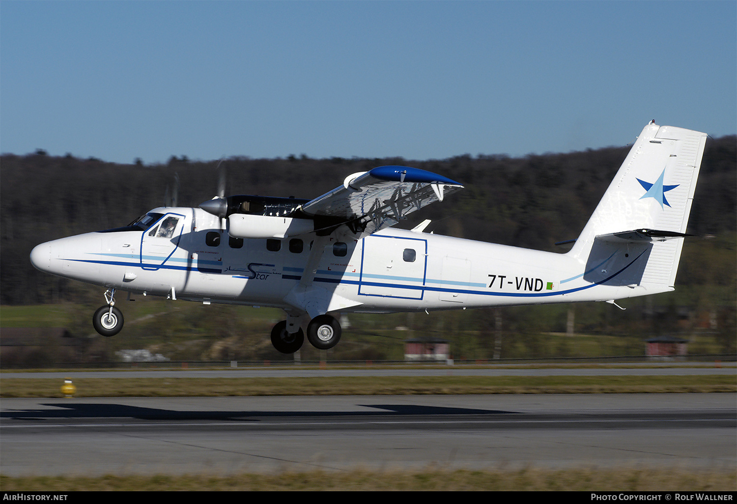 Aircraft Photo of 7T-VND | De Havilland Canada DHC-6-300 Twin Otter | AirHistory.net #395887