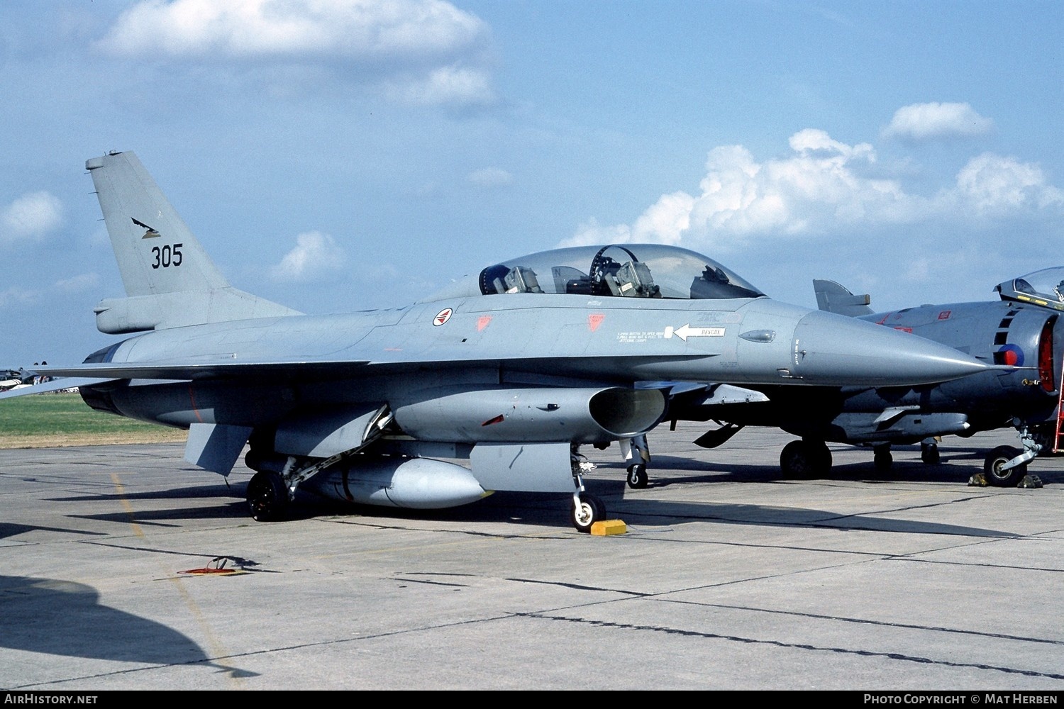 Aircraft Photo of 305 | General Dynamics F-16B Fighting Falcon | Norway - Air Force | AirHistory.net #395927