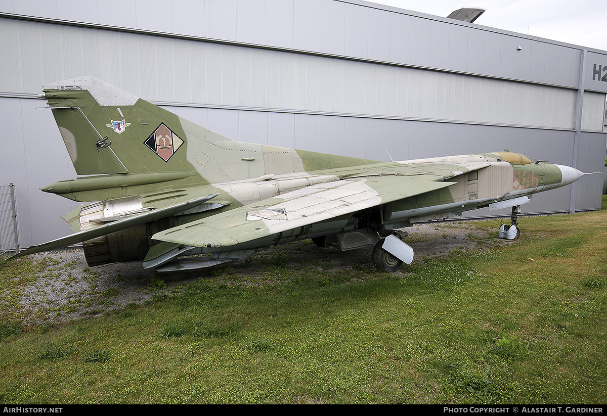 Aircraft Photo of 586 | Mikoyan-Gurevich MiG-23MF | East Germany - Air Force | AirHistory.net #396023