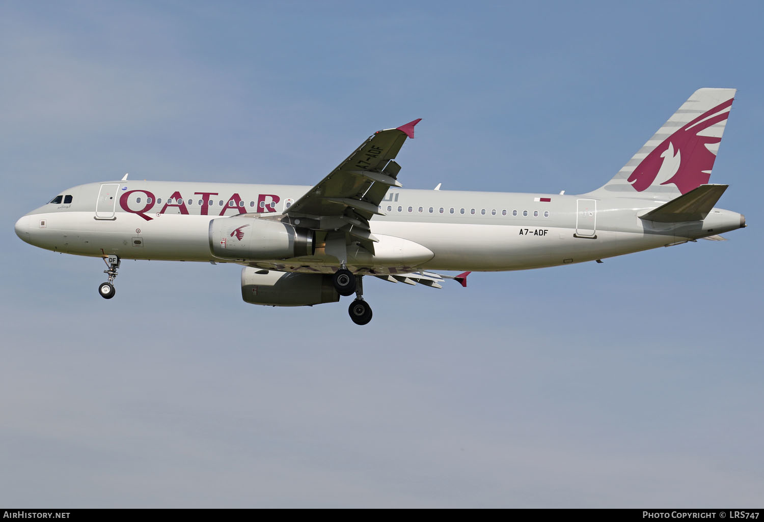 Aircraft Photo of A7-ADF | Airbus A320-232 | Qatar Airways | AirHistory.net #396116