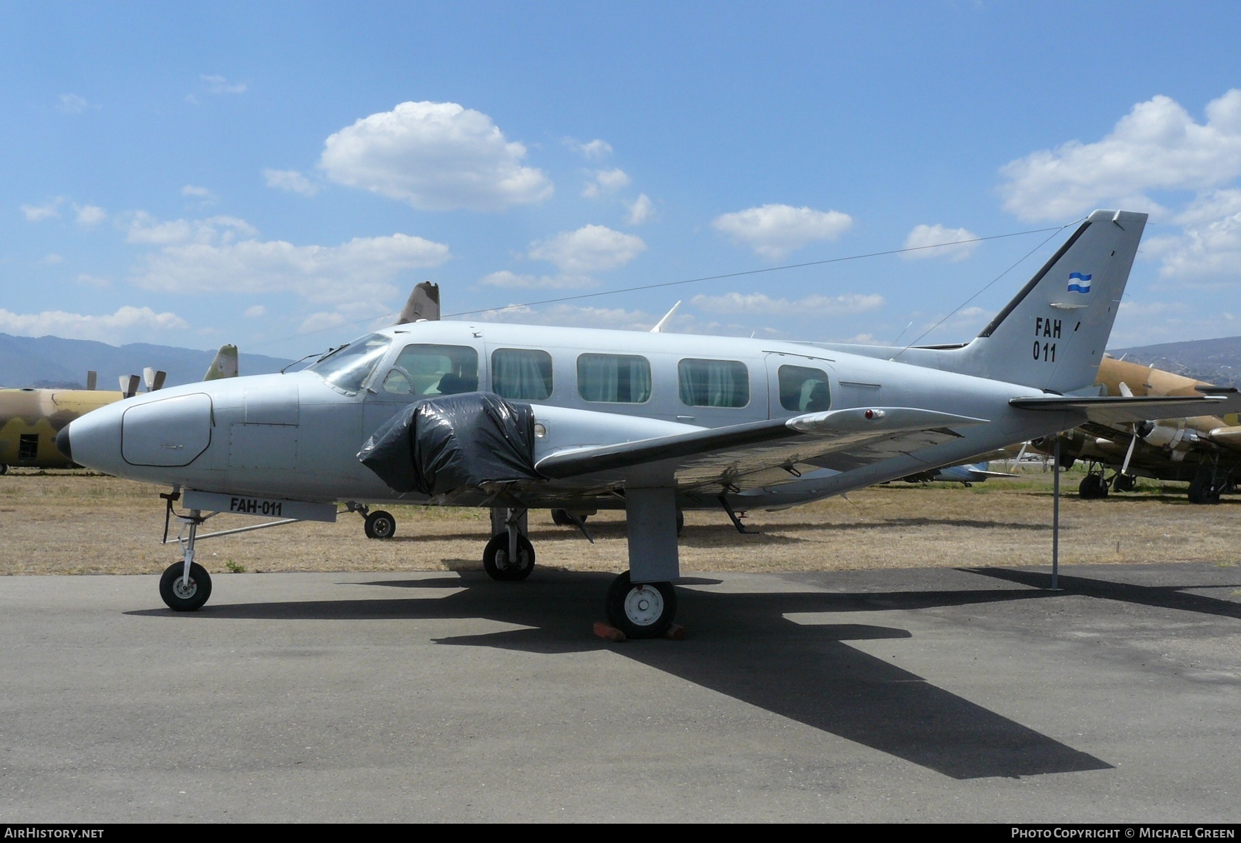 Aircraft Photo of FAH011 | Piper PA-31-350 Chieftain | Honduras - Air Force | AirHistory.net #396161