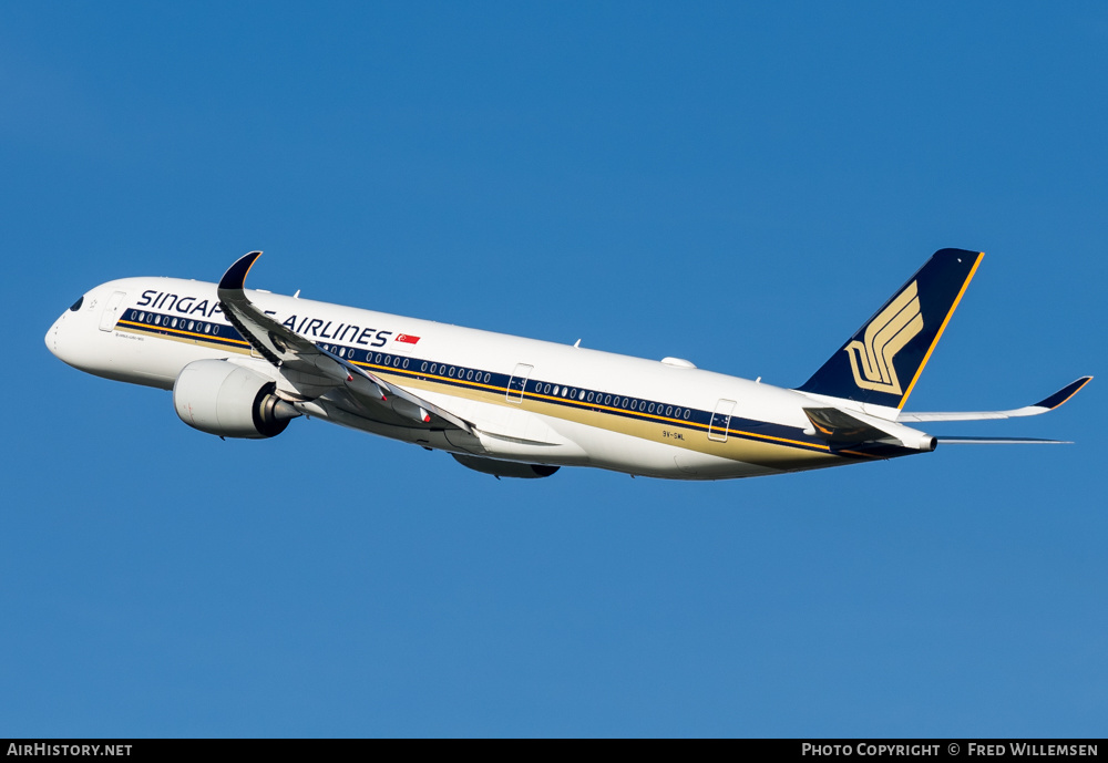 Aircraft Photo of 9V-SML | Airbus A350-941 | Singapore Airlines | AirHistory.net #396201