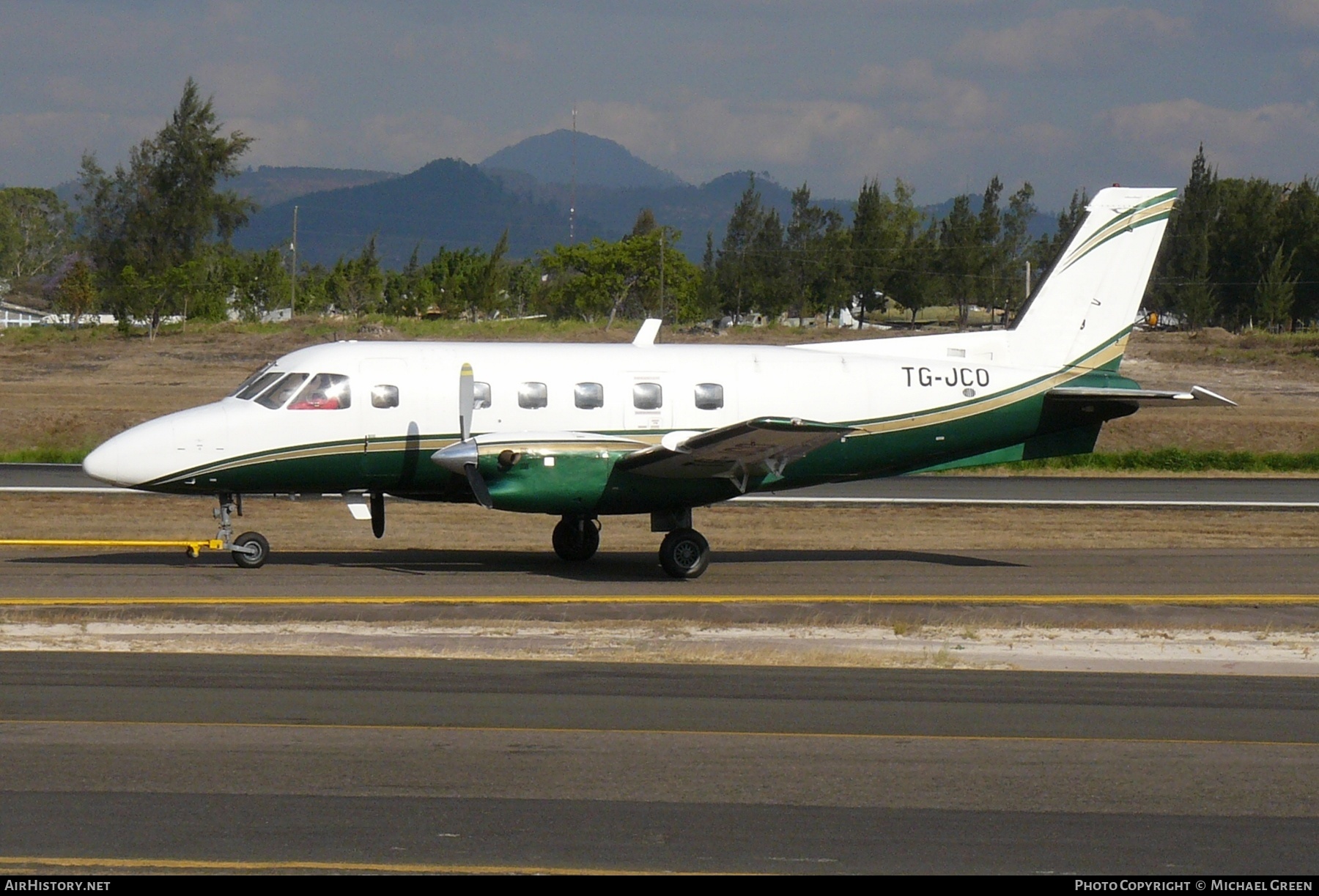 Aircraft Photo of TG-JCO | Embraer EMB-110P1 Bandeirante | AirHistory.net #396202
