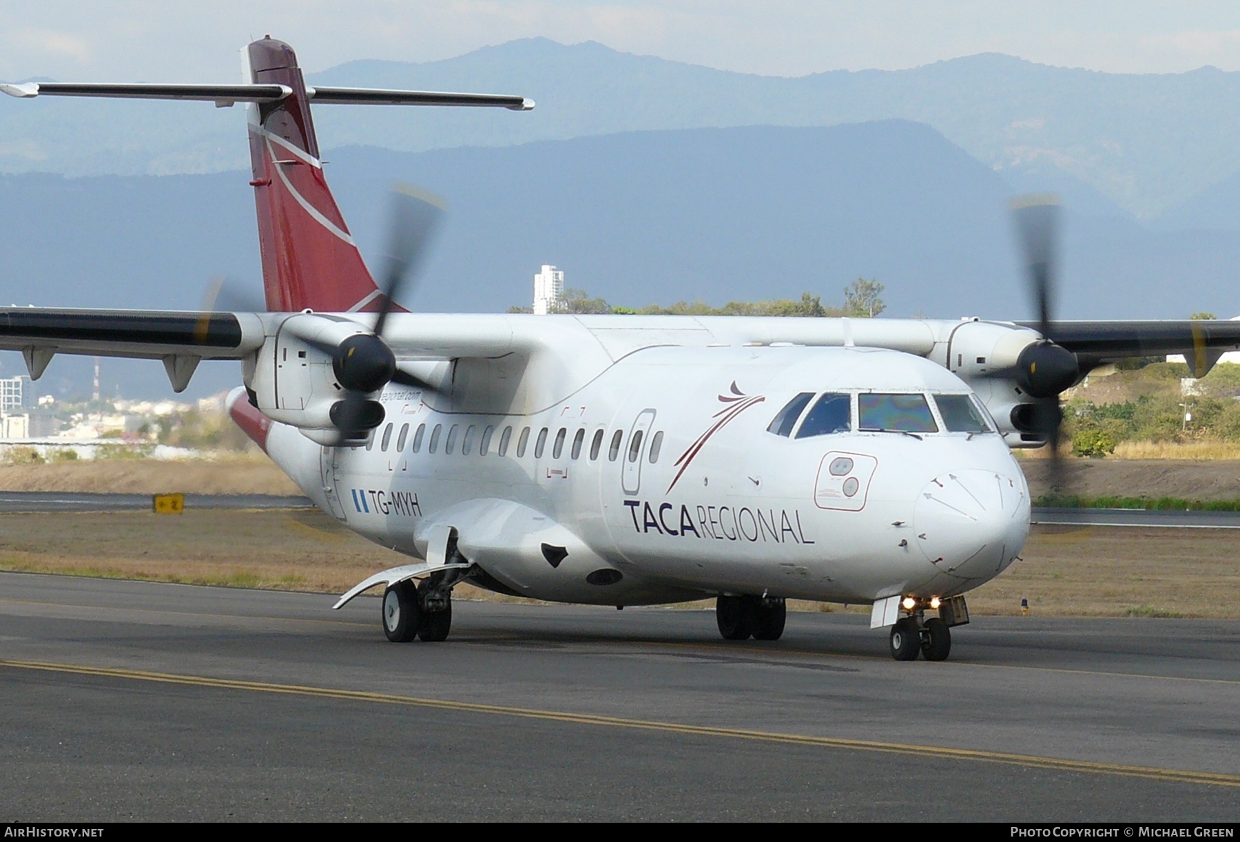 Aircraft Photo of TG-MYH | ATR ATR-42-300 | TACA Regional - Transportes Aéreos del Continente Americano | AirHistory.net #396213
