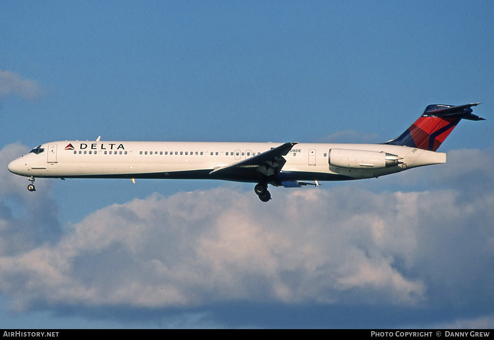 Aircraft Photo of N908DE | McDonnell Douglas MD-88 | Delta Air Lines | AirHistory.net #396228