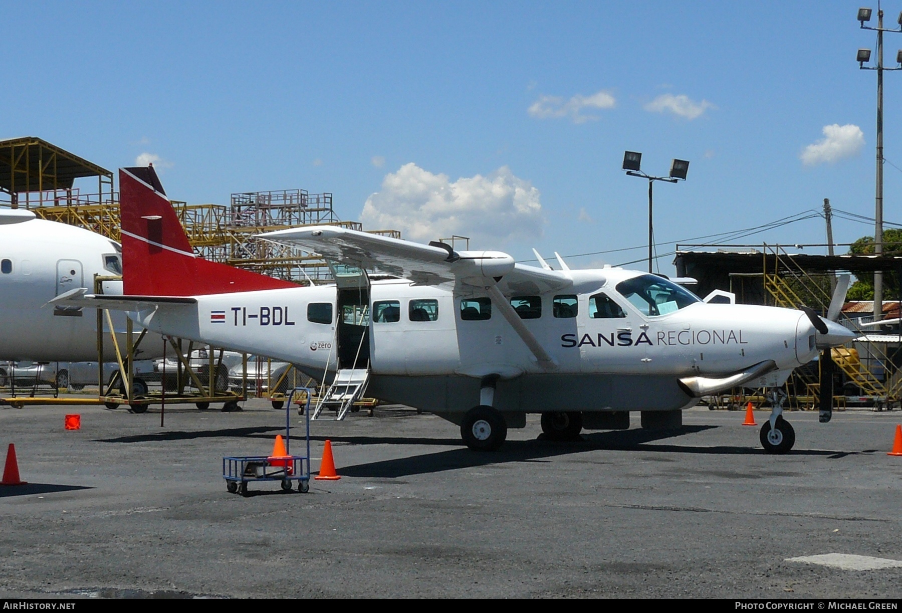 Aircraft Photo of TI-BDL | Cessna 208B Grand Caravan | SANSA Regional - Servicios Aéreos Nacionales | AirHistory.net #396253