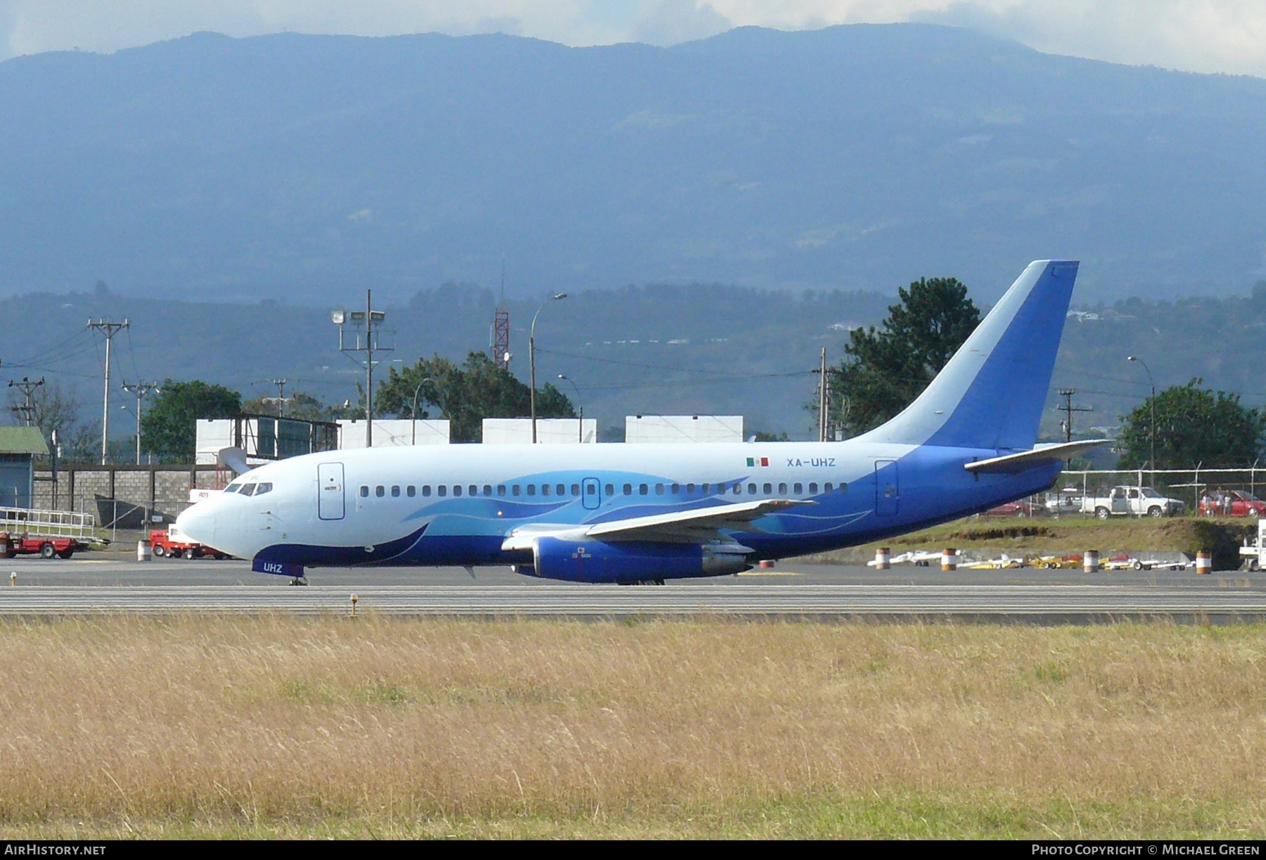 Aircraft Photo of XA-UHZ | Boeing 737-201 | AirHistory.net #396258