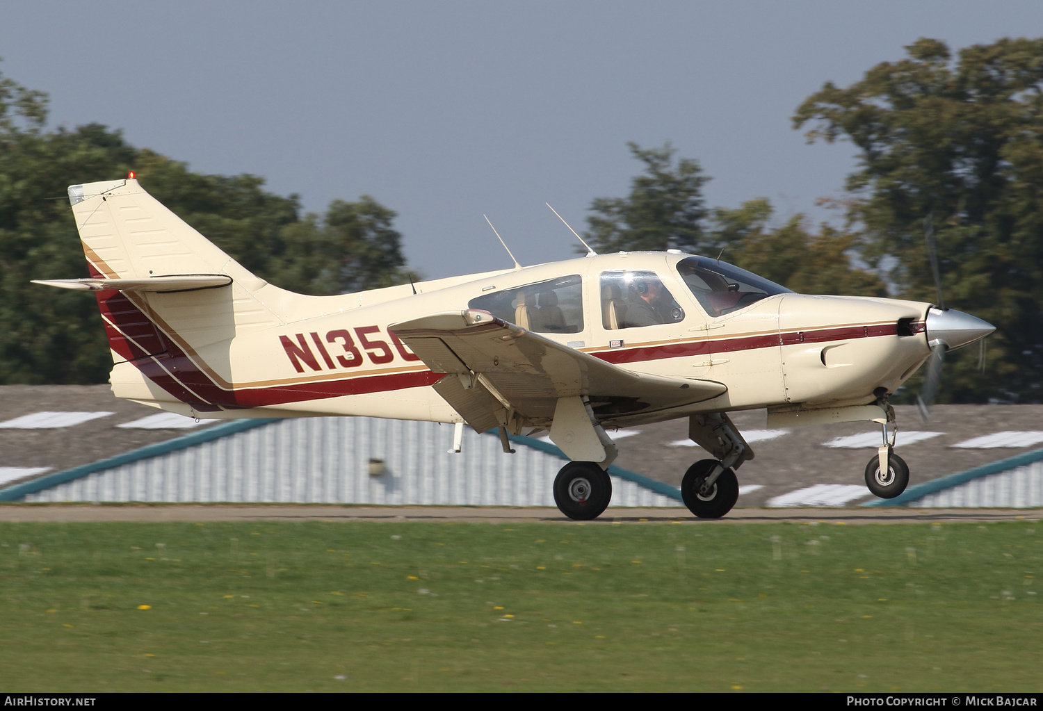 Aircraft Photo of N1350J | Rockwell Commander 112B | AirHistory.net #396277