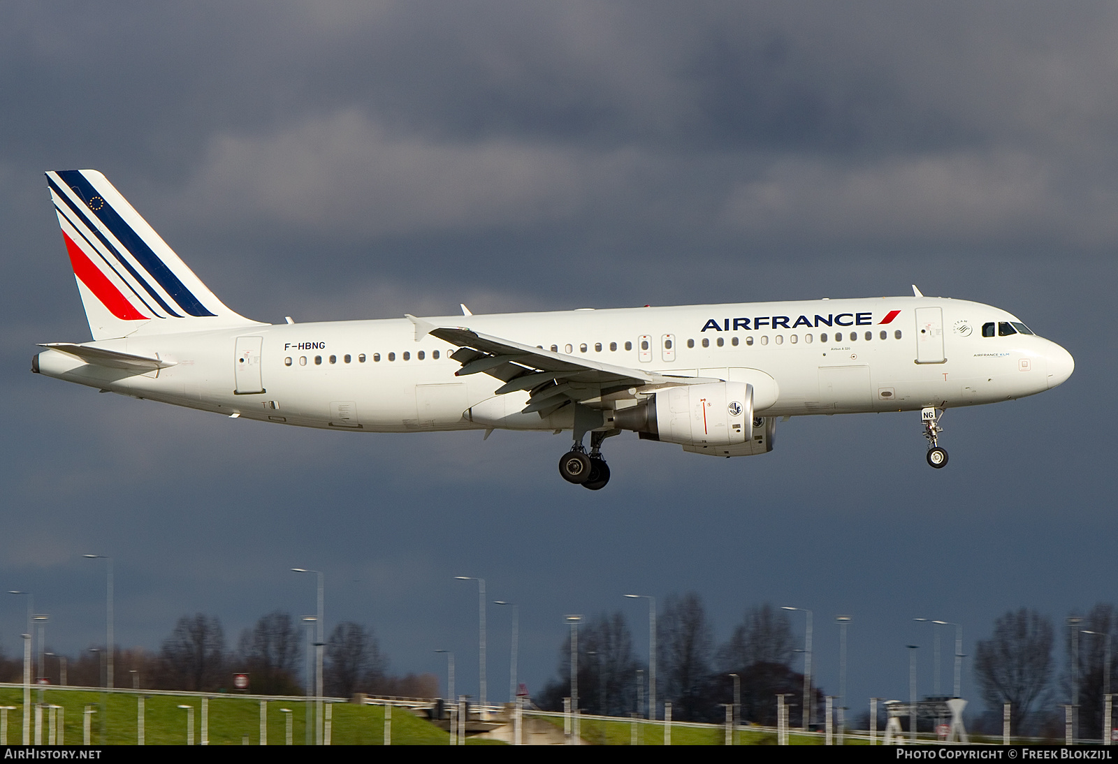 Aircraft Photo of F-HBNG | Airbus A320-214 | Air France | AirHistory.net #396346