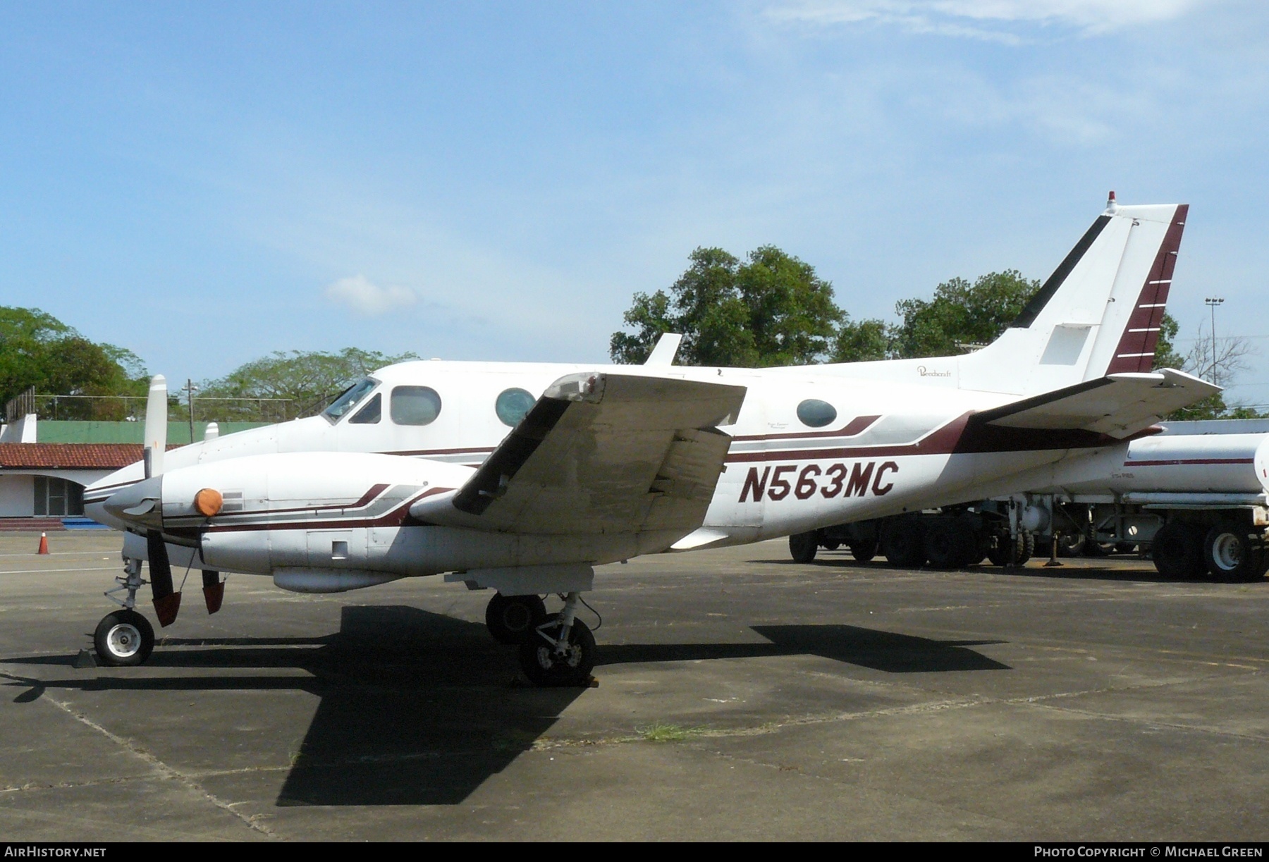 Aircraft Photo of N563MC | Beech B90 King Air | AirHistory.net #396370