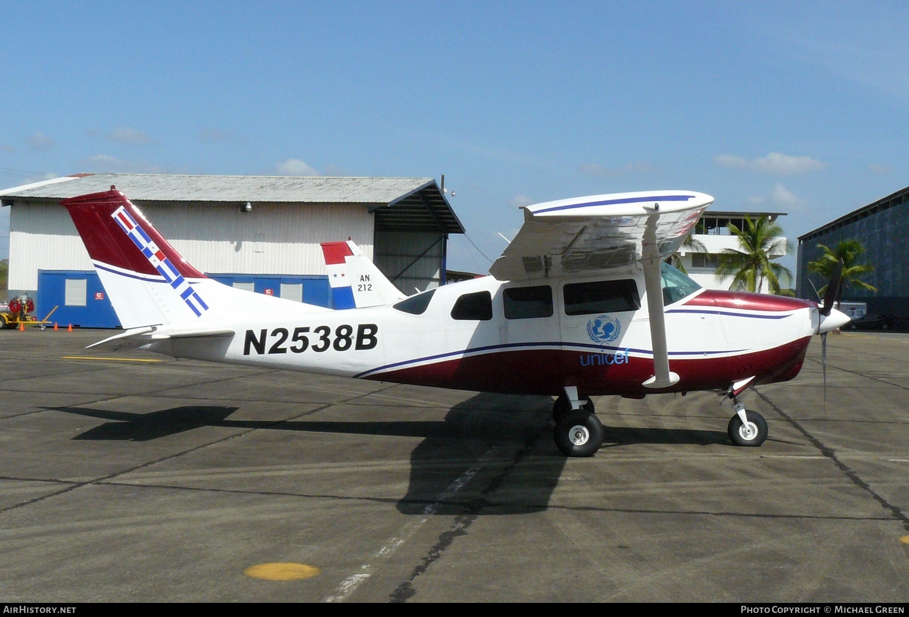 Aircraft Photo of N2538B | Cessna 206... | UNICEF | AirHistory.net #396392