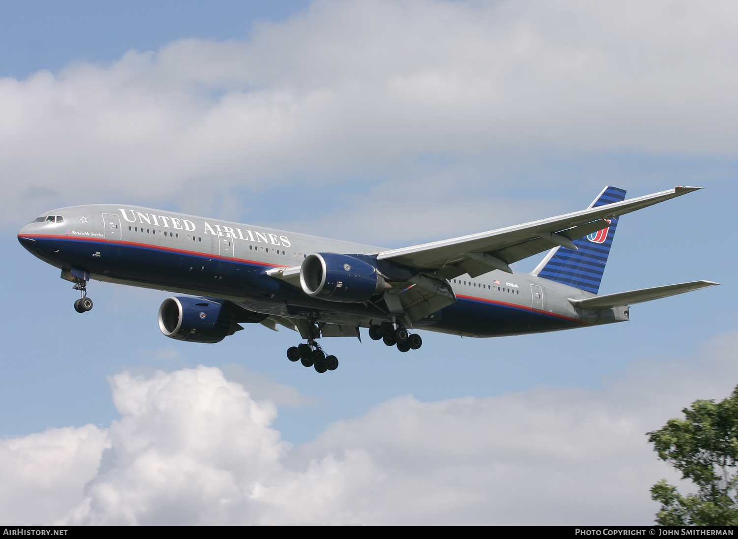 Aircraft Photo of N216UA | Boeing 777-222/ER | United Airlines | AirHistory.net #396589